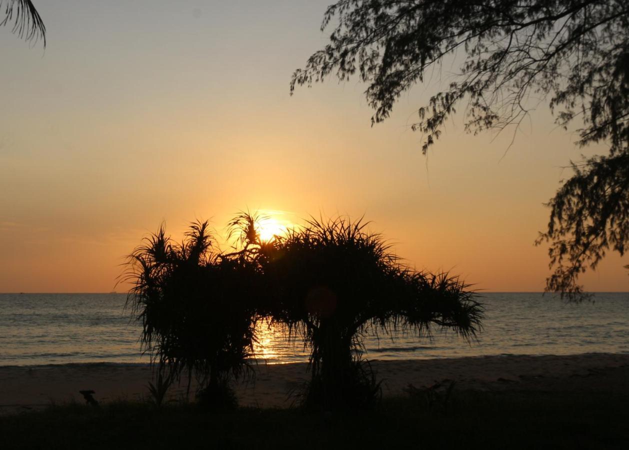 Lazy Beach Koh Rong Sanloem Buitenkant foto